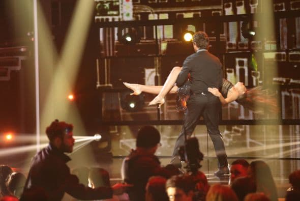 Mariana y el actor Mane de la Parra encendieron la pista de Nuestra Belleza Latina con un tango muy explosivo. Y hasta como que hubo un besito por ahí. Mariana, ¿tú como que quieres besarte con todos los galenes que pisan NBL?