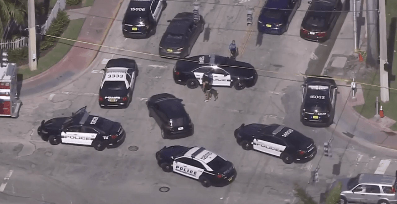 “Tendremos un policía en cada esquina y como no podemos hacerlo todo solos, vamos a contar con el apoyo de los oficiales de Miami-Dade”, aseguró Ernesto Rodríguez vocero de la policía de Miami Beach.