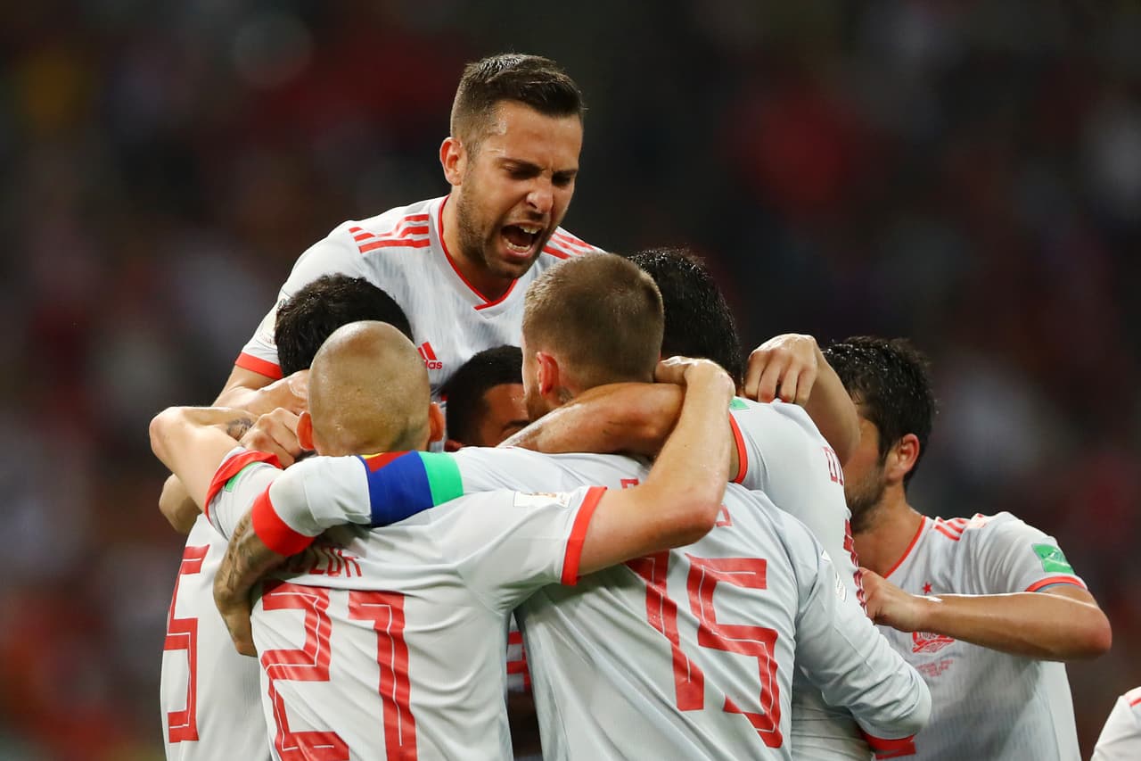 España dio una exhibición de orgullo propio y calidad para darle vuelta al juego.