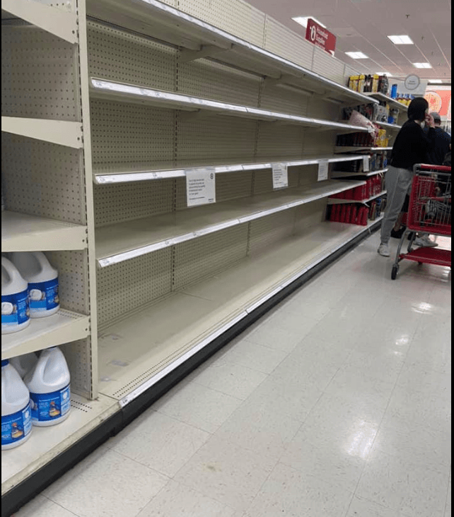 Con almacenes sin producto