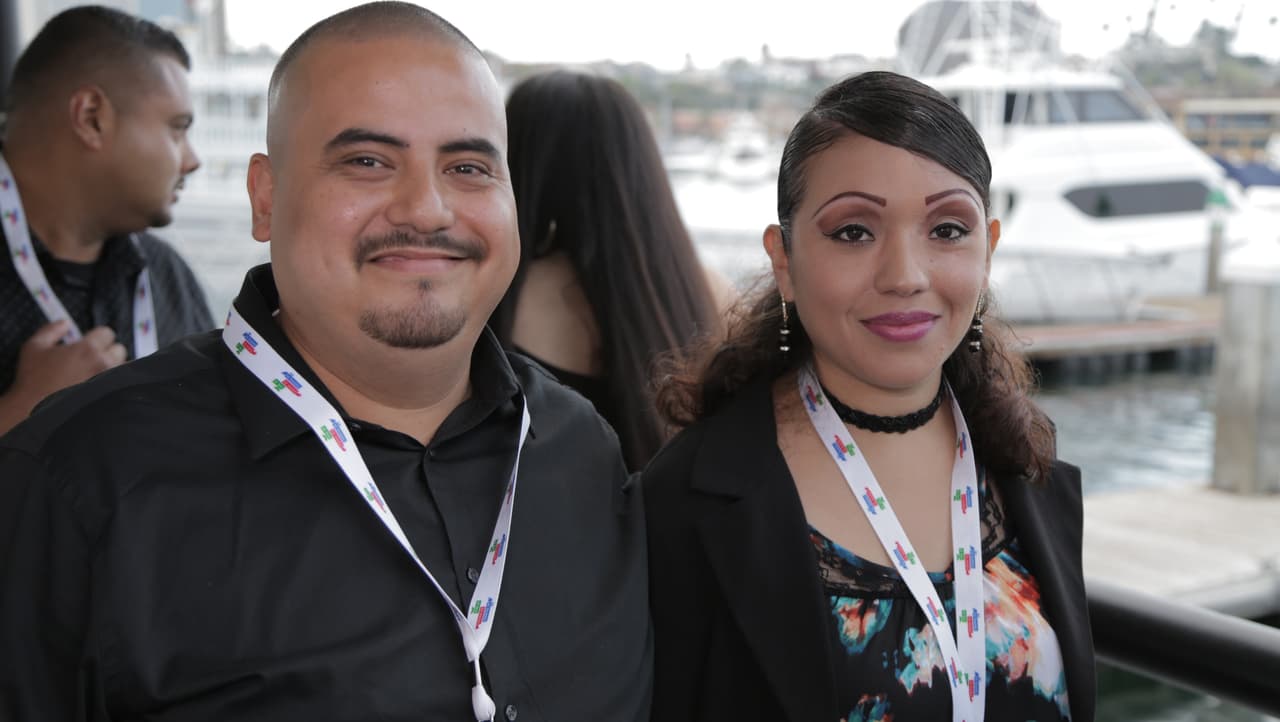 Raúl 'El Pelón', Carla Medrano y El Feo premiaron a sus oyentes con una noche inolvidable al lado de Calibre 50 en un bote privado.