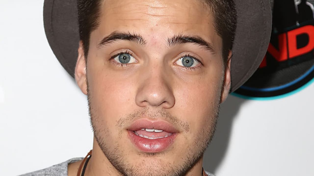 Entérate de quién le jala las orejas a William Valdés