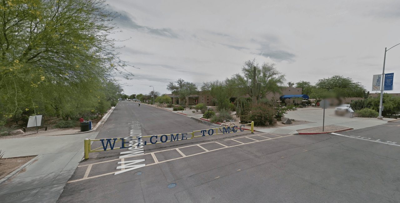 <h3 class="cms-H3-H3">Mesa, Arizona</h3>
<br>Ubicación: Mesa Community College, 
<a href="https://goo.gl/maps/43o3pKBqhQm52bp67 " target="_blank">1833 W Southern Ave, Mesa, AZ 85202.</a>No se atenderán a personas sin cita previa. 
<a href="https://embrywomenshealth.com/testing-blitz/?fbclid=IwAR05WtwbSGb7CnWlOd-7eV1CZ38-8RNIJ6rJm0D0QiP-pEXQNWFNWq_p-74" target="_blank">Haz clic aquí para hacer una cita en línea</a> o llame al 480-376-2170 para programar una cita.
<br>
<br>
<br> 
<br>