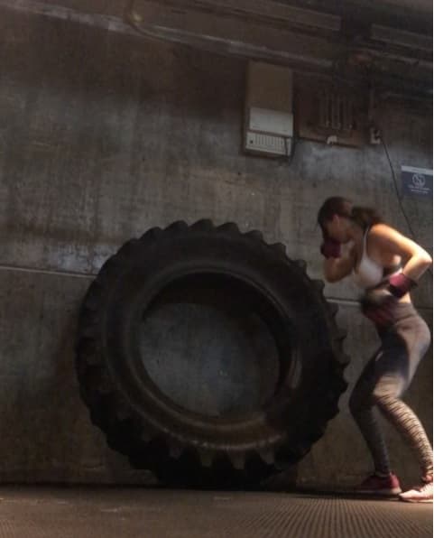 Actualmente Esmeralda Ugalde cuenta con casi 85,000 seguidores en su cuenta de Instagram, donde comparte consejos para hacer ejercicio.