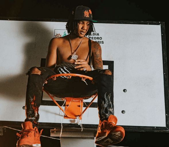 Luis Brown lidera la nueva ola del trap dominicano con su éxito viral “Yelba”
