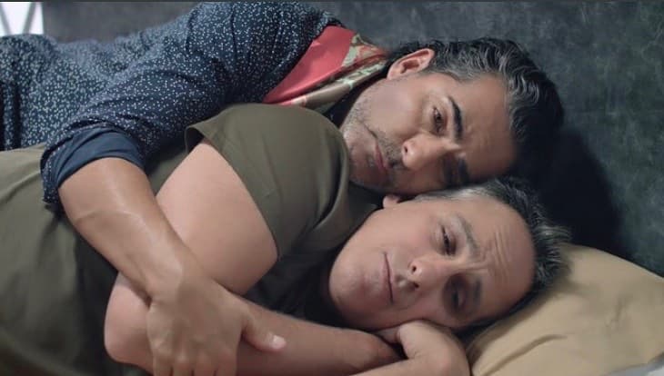 En julio pasado, Araiza compartió en 
<a href="https://www.youtube.com/watch?v=6k3-lIdoBsE" target="_blank">Hoy</a> que había besado a Julio Bracho dentro de la serie ‘Alma de Ángel’.