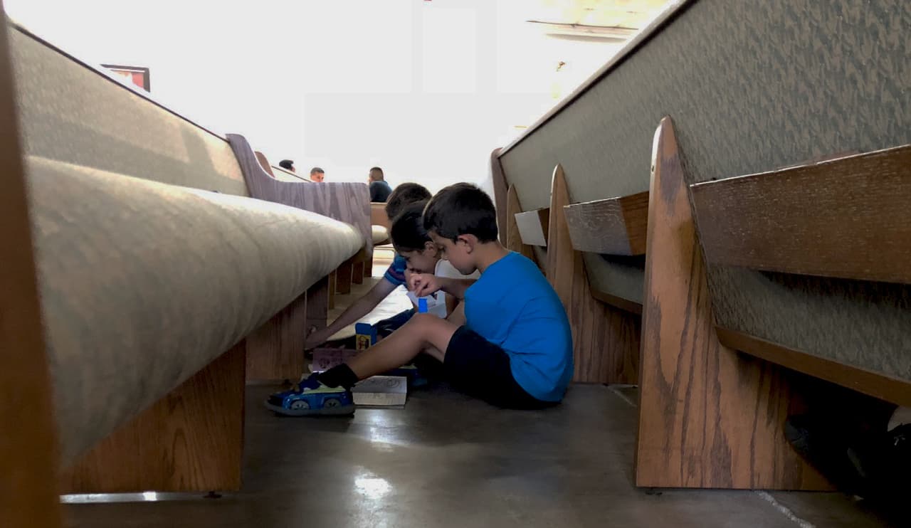 La redada masiva en Texas siembra la angustia en familias de inmigrantes: "Tengo miedo de regresar a mi hogar"