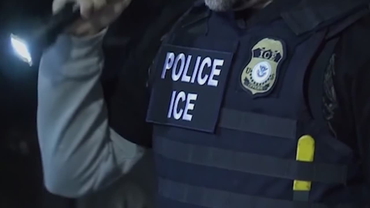 ICE compra 6,000 guantes eléctricos por $16.7 millones para controlar a detenidos