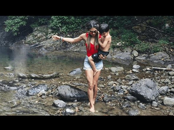 Alejandra Espinoza explicó que le hicieron el cambio de look en Puerto Rico, que visitó este fin de semana con motivo de las audiciones de Reina de la Canción.