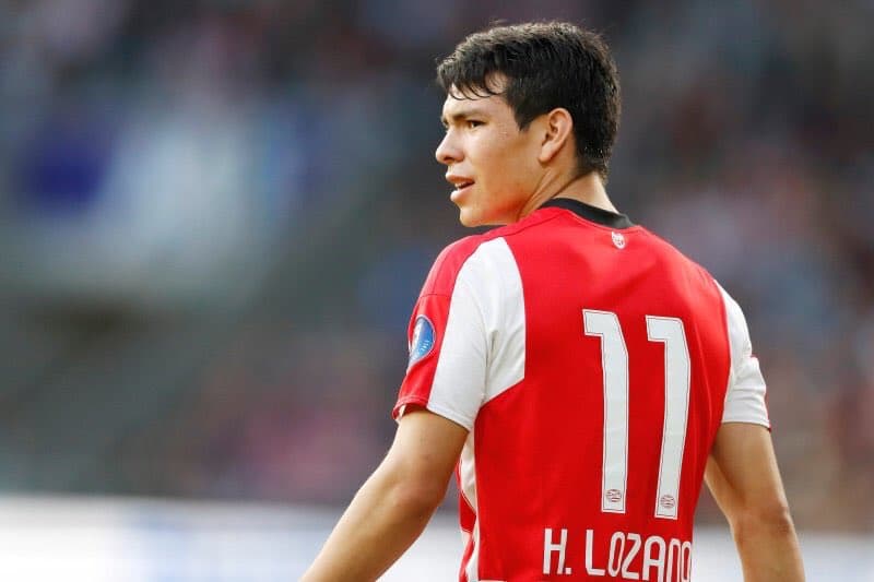 ¿Una 'novia' menos?: Manchester United no quiere, de momento, al ‘Chucky’ Lozano