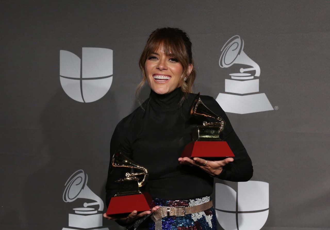 Kany García, quien ganó dos Latin Grammy (Mejor Álbum Cantautor y Mejor Vídeo Musical Versión Corto), dijo que ser premiada junto a colegas que ha admitado toda su vida "es un honor y la responsabilidad de seguir haciendo música con contenido”. 
<br>