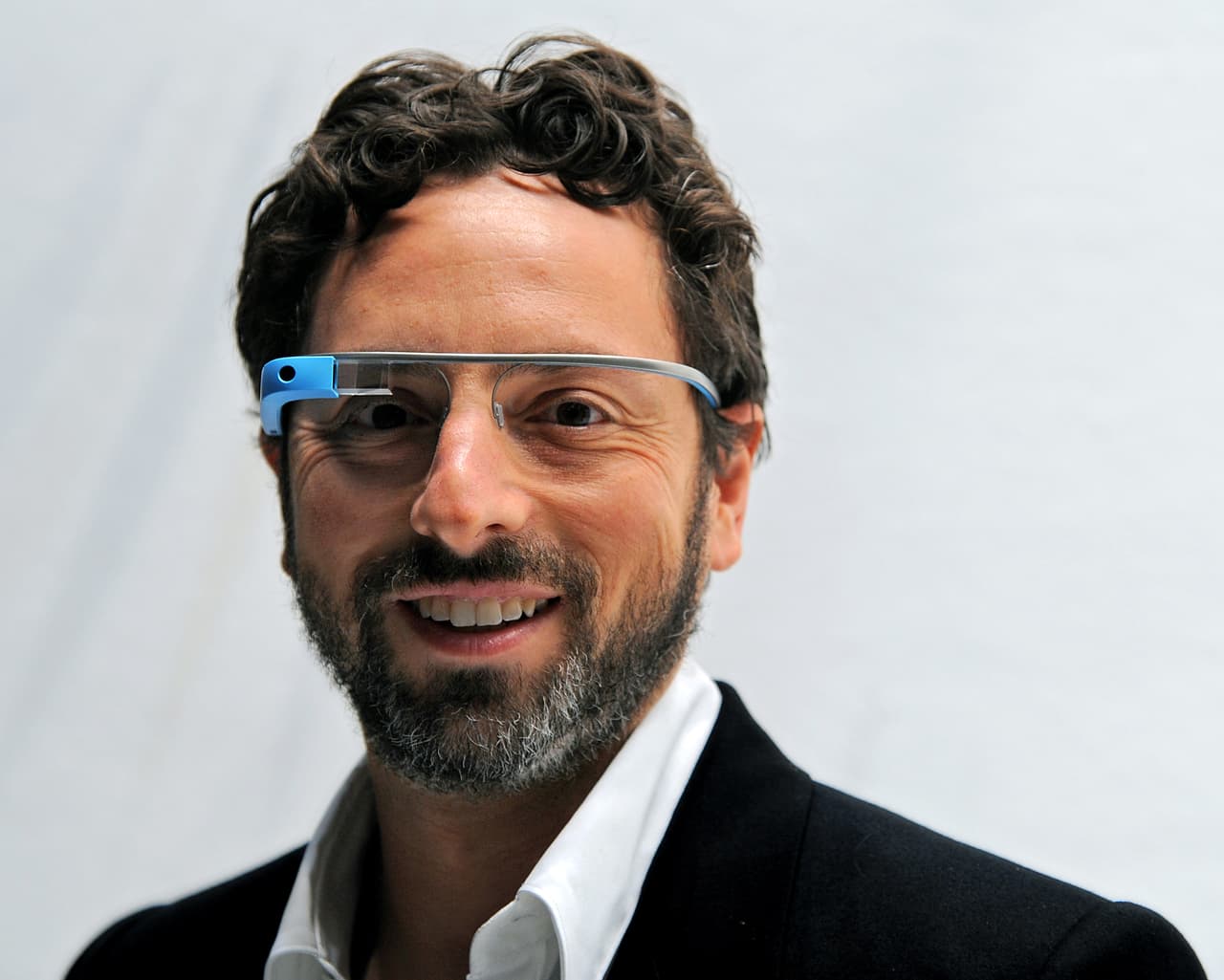 <b>10- Sergey Brin, 44 años, estadounidense. Fortuna: 56.5 mil millones de dólares. </b>Cofundó Google en 1998 (junto con Larry Page) y ahora es el presidente de Alphabet, empresa surgida en 2015 que es la propietaria de Google, el operador de motores de búsqueda más grande del mundo.