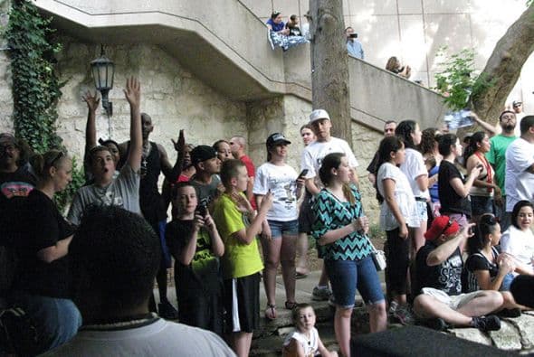Photos: Spurs Championship Parade 2014 Barges