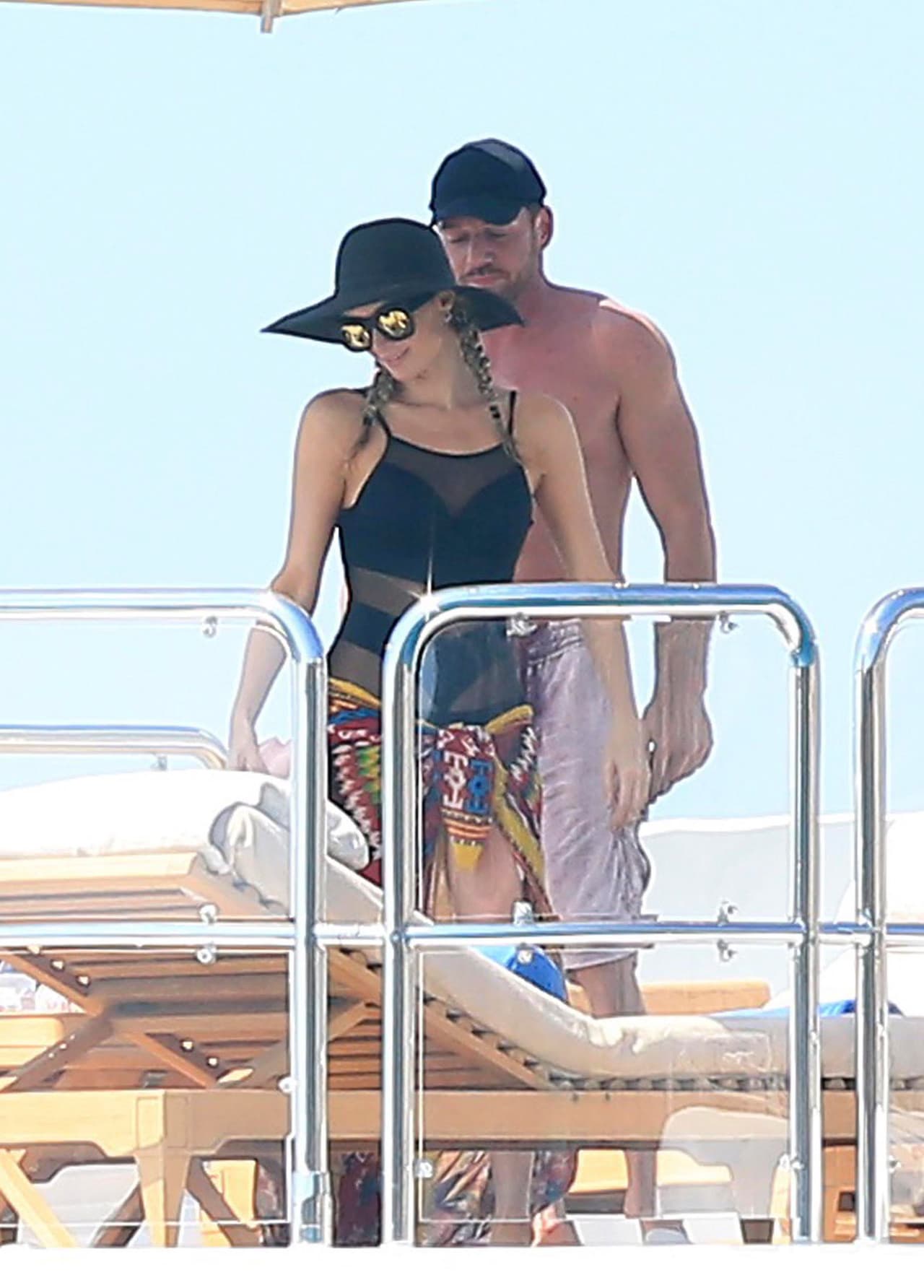 Cupido flechó a la rubia con alguien que también tiene muchísimo dinero.