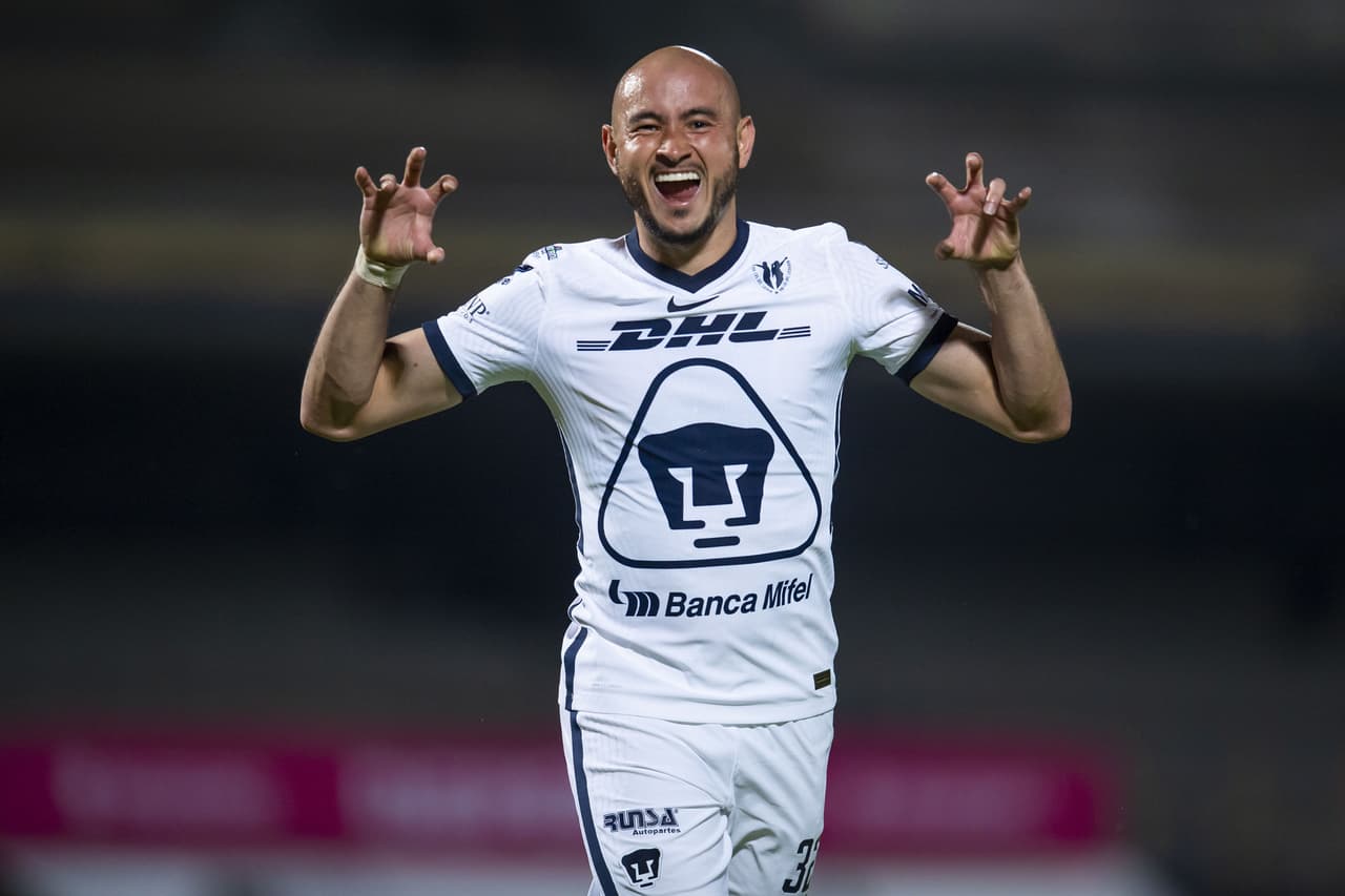 Carlos González (79’) picó un potente cabezazo para emparejar el marcador.