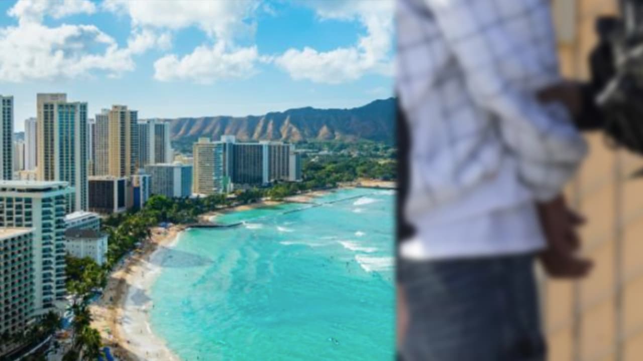 Arrestan a pareja de Fresno por hacerse pasar por residentes de Hawaii y violar la cuarentena