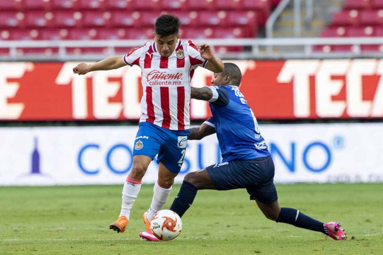 De cara a la fiesta grande del futbol mexicano, aparecieron Zaldívar y Vega para darle el triunfo al Rebaño. | Hurtado (36’) adelantó a los Rayados. Zaldívar (81’) emparejó los cartones y Vega, con tremendo golazo, le dio vuelta al juego. Angulo (90+4’) hizo el último de Chivas.