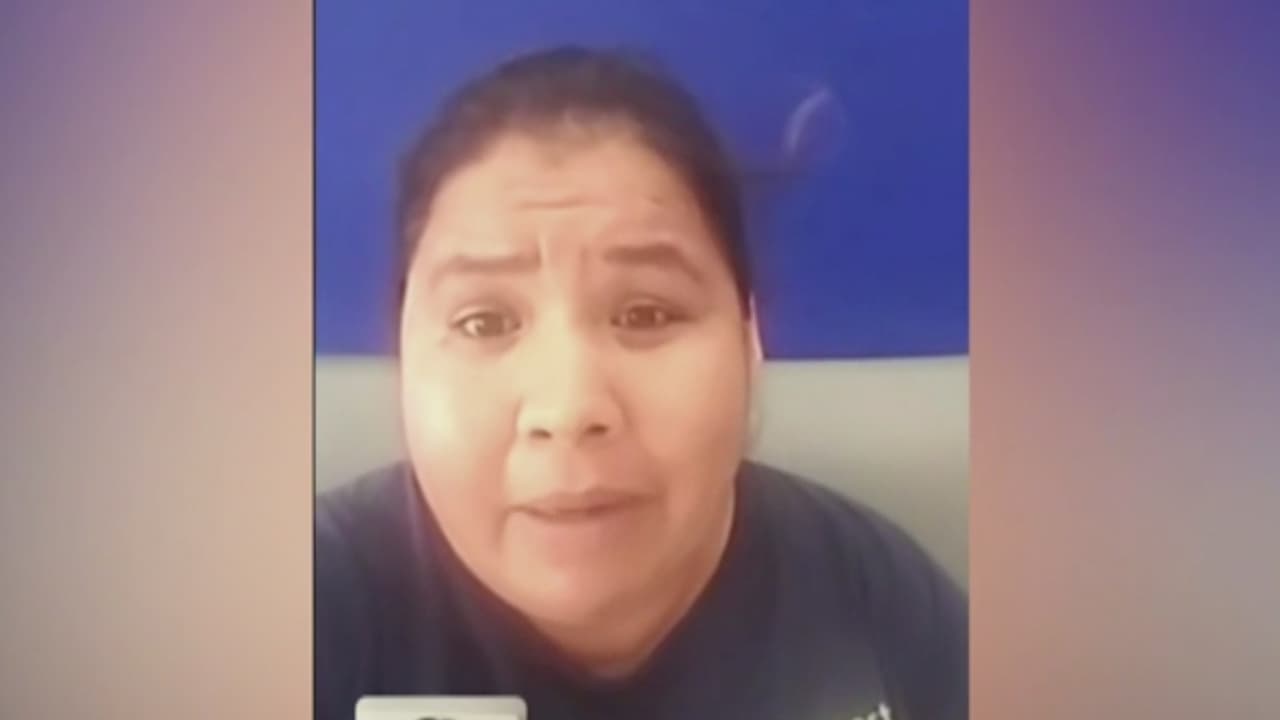 “Yo les dije a ellos que había aplicado y que no había recibido nada, me dijeron ellos que mucha gente había pasado por lo mismo que tenía que volver a hacerlo”. Nuevamente su solicitud fue negada pero ahora dice que ni el condado Harris ni la ciudad de Houston tienen registro de que haya sido vacunada.