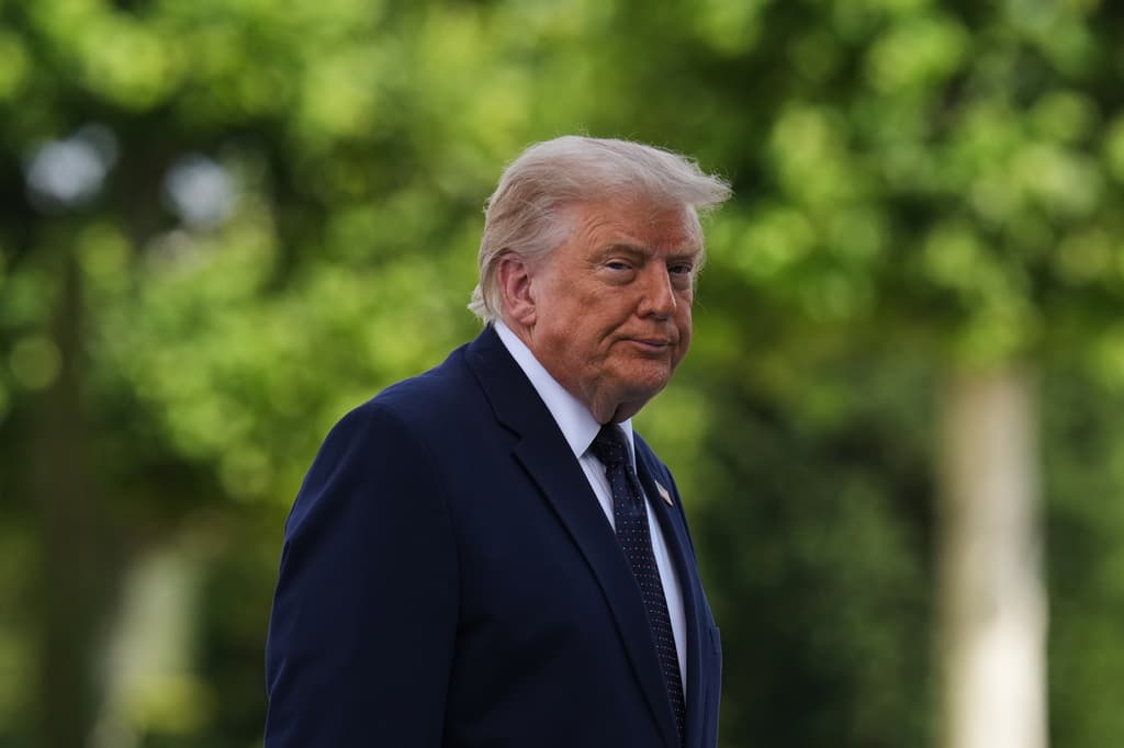 Donald Trump vuelve a criticar a sus aliados y repite que Groenlandia debería estar controlada por EEUU y no por Dinamarca
