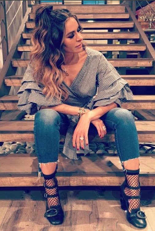 Además de ser un actriz y conductora, Galilea Montijo, ha sido portada de revistas para caballeros como Maxim y la Revista H.