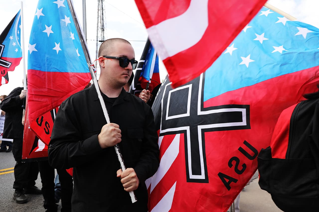 Qué ha pasado con los grupos supremacistas blancos a un año de las protestas en Charlottesville