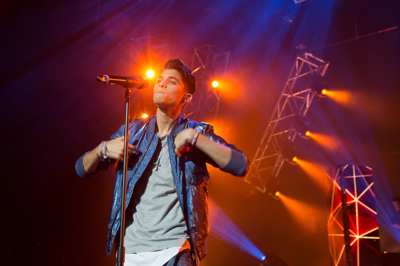 Te dejamos aquí con unas imágenes de CNCO en su concierto en Miami, para que vayas calentando motores y te prepares para verlos este 18 de febrero en Premio Lo Nuestro.