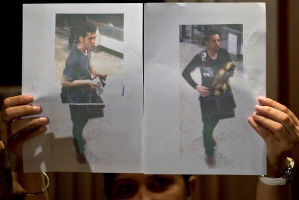 Se trata de dos hombres de 18 y 29 años que entraron a Malasia con sus pasaportes reales.