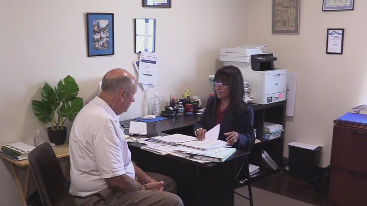 Organización apoya a inmigrantes de San Antonio con trámites