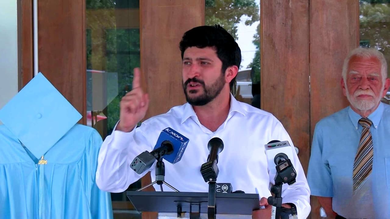 Congresista pide liberar a estudiante arrestado por ICE a días de su graduación