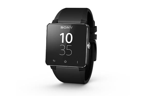 SONY SMARTWATCH 2 - La propuesta con Sony Smartwatch 2 no es la de poder ejecutar un montón de acciones con el reloj, ni la de un dispositivo independiente (aunque pueda actuar como tal), sino la de un complemento del móvil, para el que el “reloj inteligente” actúa como pequeña ventana.