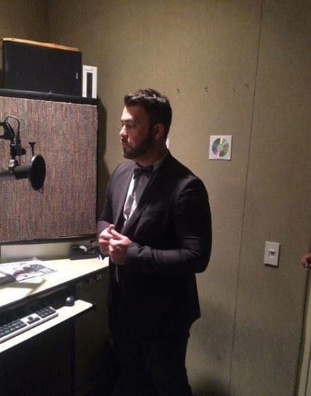 En 1990 comenzó su historia musical y en el 2002 2estuvo en la cúspide de los Billboard con los temas románticos: "Y sigues siendo tú", "Ámame", "Aquí estoy yo" y "No me moriré".