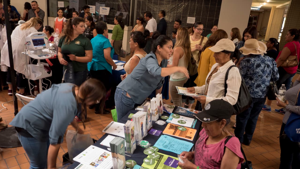 Varias organizaciones y clínicas se unieron para ayudar a la comunidad.