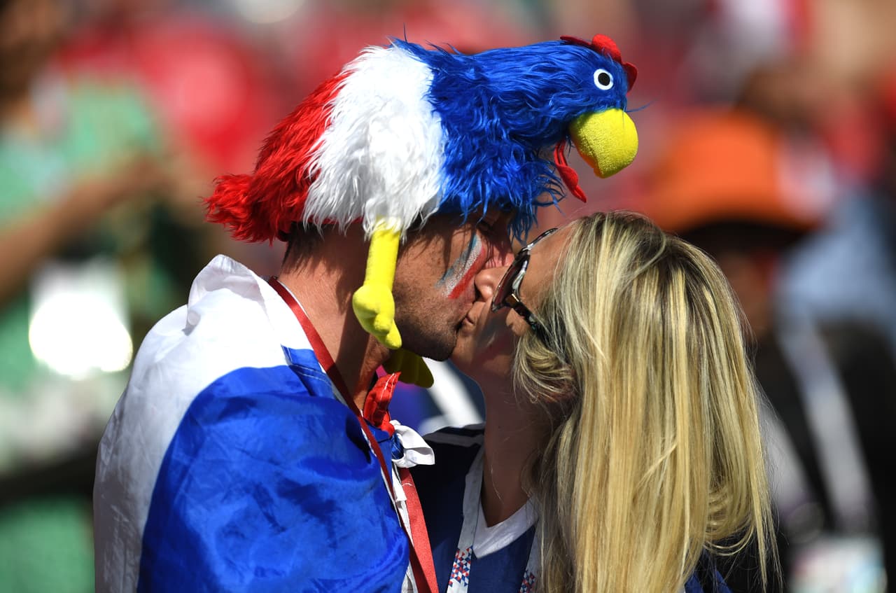 El estadio de Luzhnikí, así como sus cercanías, se colmaron de fanáticos daneses y franceses que pusieron el buen ambiente para vivir una jornada innolvidable del Mundial de Rusia 2018.