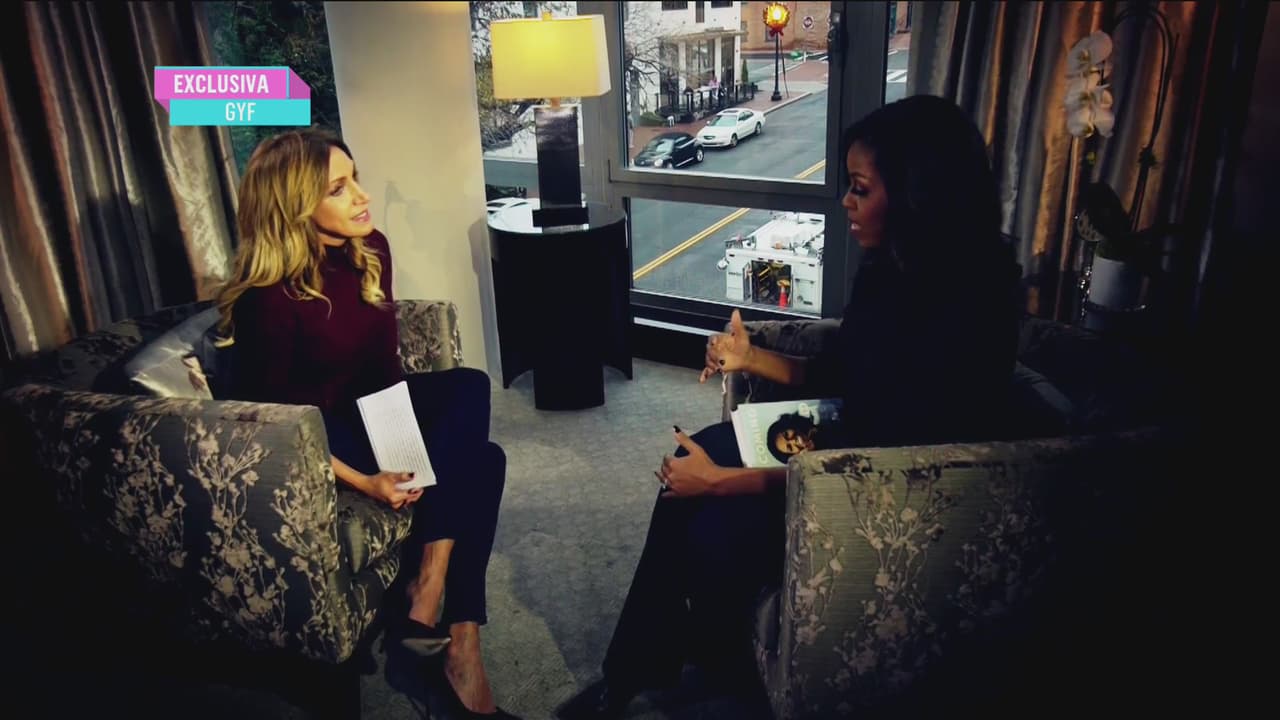 La principal preocupación de Michelle al llegar a la Casa Blanca por primera vez fue el bienestar de sus hijas, si sus habitaciones estaban listas, y fue hasta que ellas se acomododaron que pudo tomar su papel como primera dama. Pero también habló de su último día en el que era su hogar: "Fue muy emotivo, mis hijas vivieron ahí más tiempo que en cualquier otro lugar, era su hogar, tener que decir adiós y salir y saber que tal vez nunca volverás a ese lugar de la misma manera,
<b><a href="https://www.univision.com/shows/el-gordo-y-la-flaca/michelle-obama-le-confeso-a-lili-estefan-que-hizo-una-pijamada-en-la-casa-blanca-la-noche-antes-que-trump-llegara-video">hubo lágrimas y una pijamada</a></b>, porque mis hijas se sienten normales y querían que todas sus amigas se quedaran".