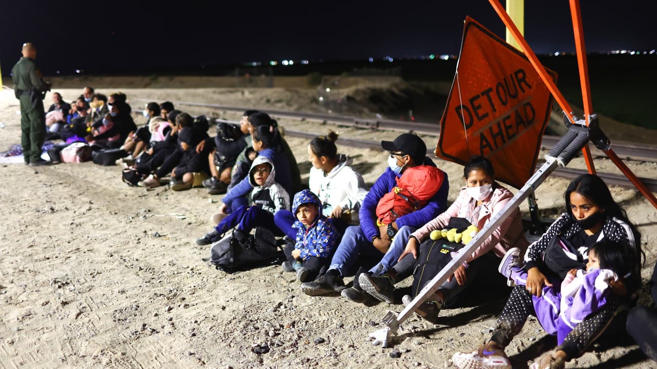 Organización fronteriza viaja a frontera en Suramérica para educar a los migrantes ante el fin del Título 42