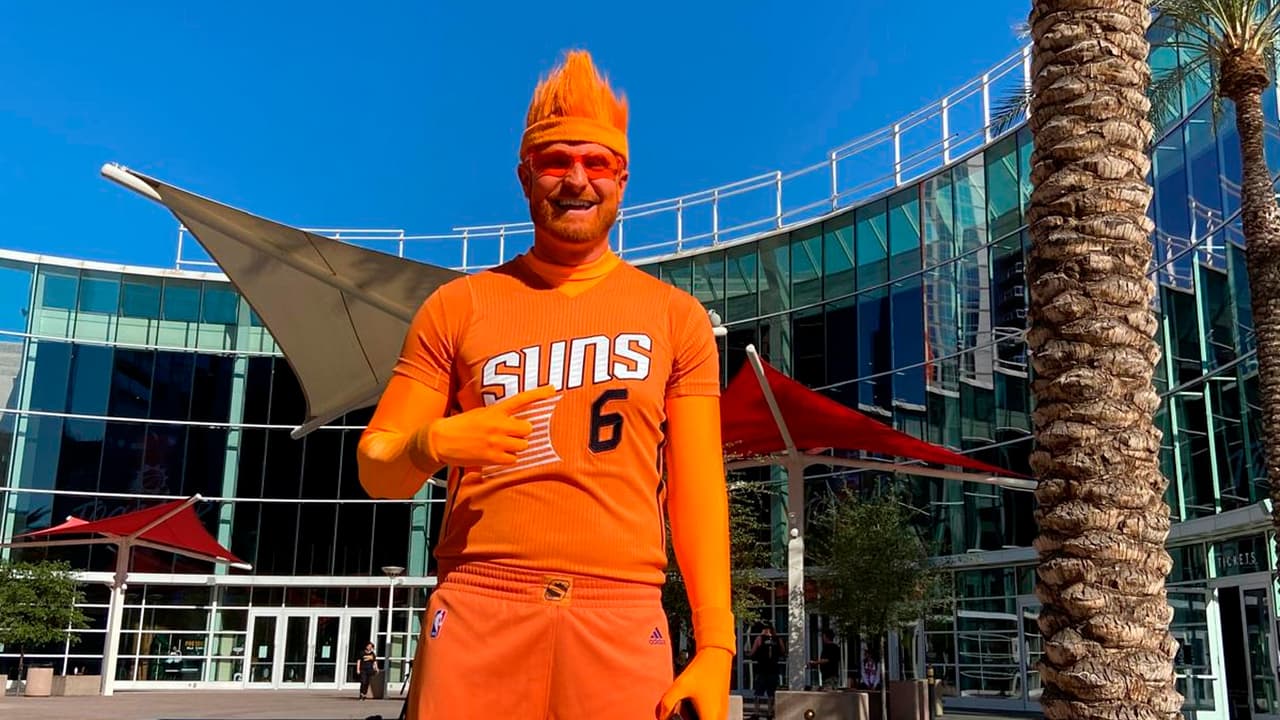 Detienen a 'Mr. ORNG' por solicitar imágenes de índole sexual a estudiante en Peoria