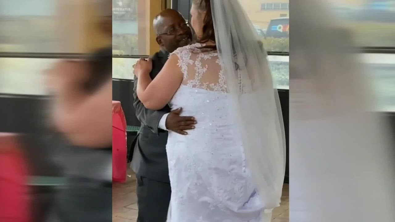 Comunidad organiza emotiva boda a pareja sin hogar en Charlotte