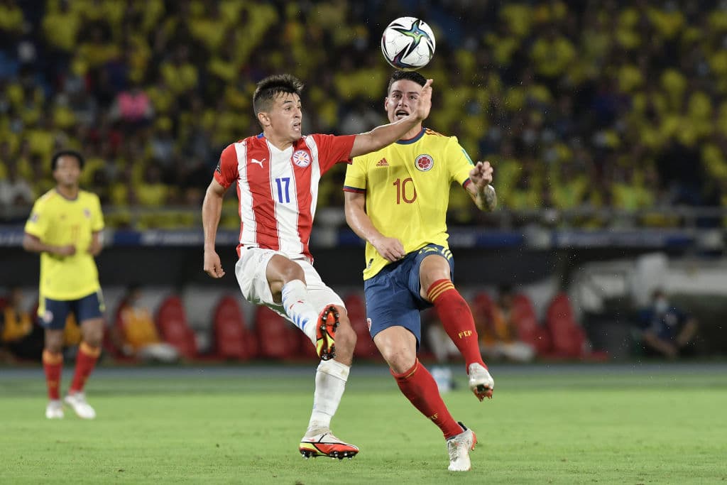 Colombia y Paraguay no se hacen daño en su empate 0-0 y Chile cae frente a Ecuador 0-1 con un hombre menos.