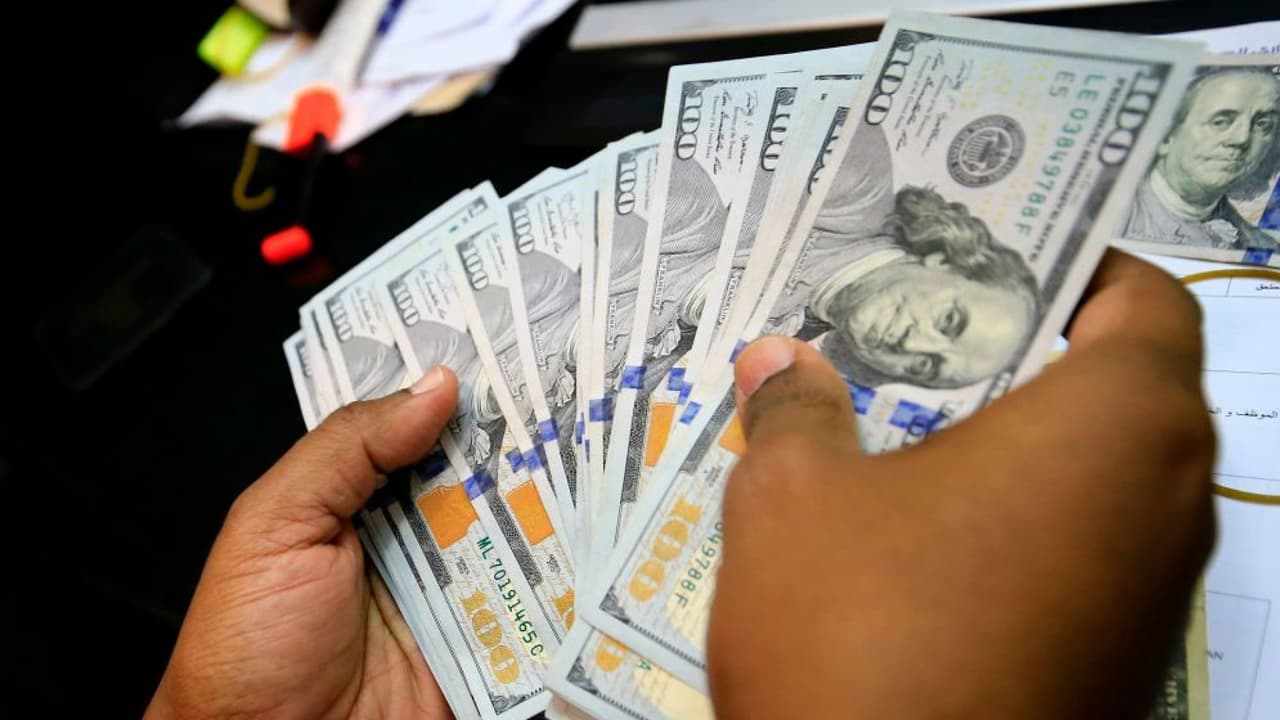 Ley promulgada por el coronavirus protege de desalojo hasta agosto a inquilinos en propiedades respaldadas por hipotecas del gobierno