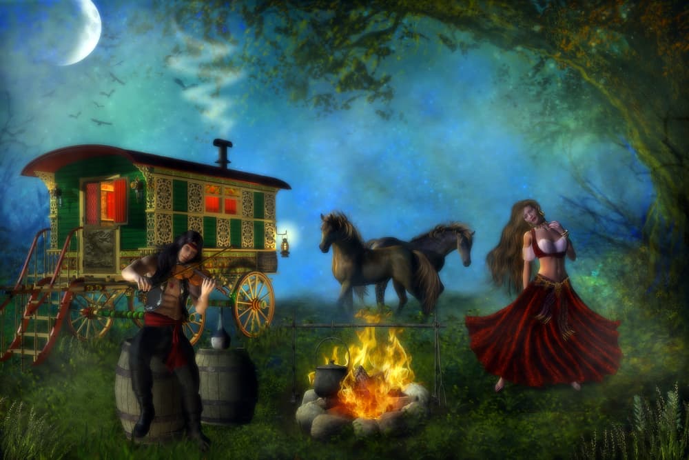 Una de las creencias que corre sobre este pueblo desde siempre es que poseen poderes mágicos y especiales, ciertos dones naturales con habilidades sobrenaturales como la telequinesis, quiromancia (arte de leer las palmas) y otros poderes adivinatorios.