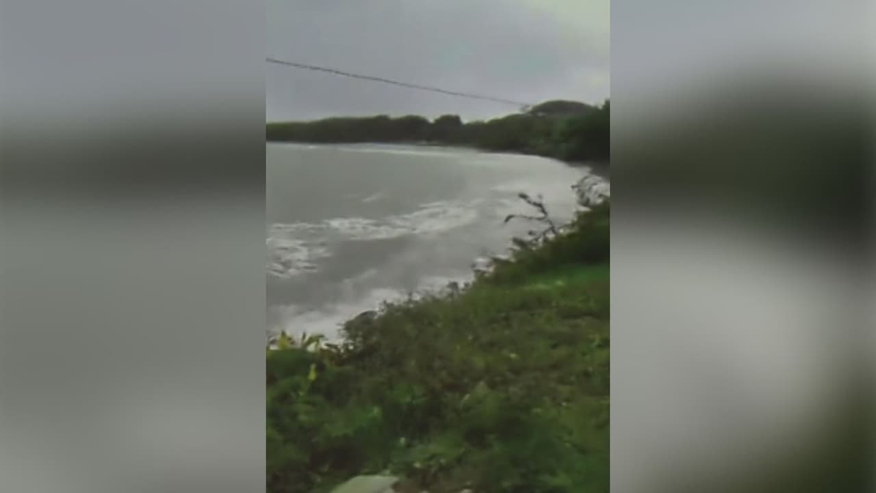 Huracán Melissa: las imágenes de la marejada ciclónica que está dejando en las costas de Cuba