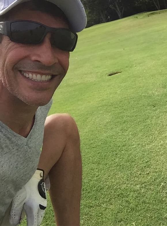 Llegando a Puerto Rico, el presentador de Despierta América hizo una de las actividades que más le gusta practicar, el golf.