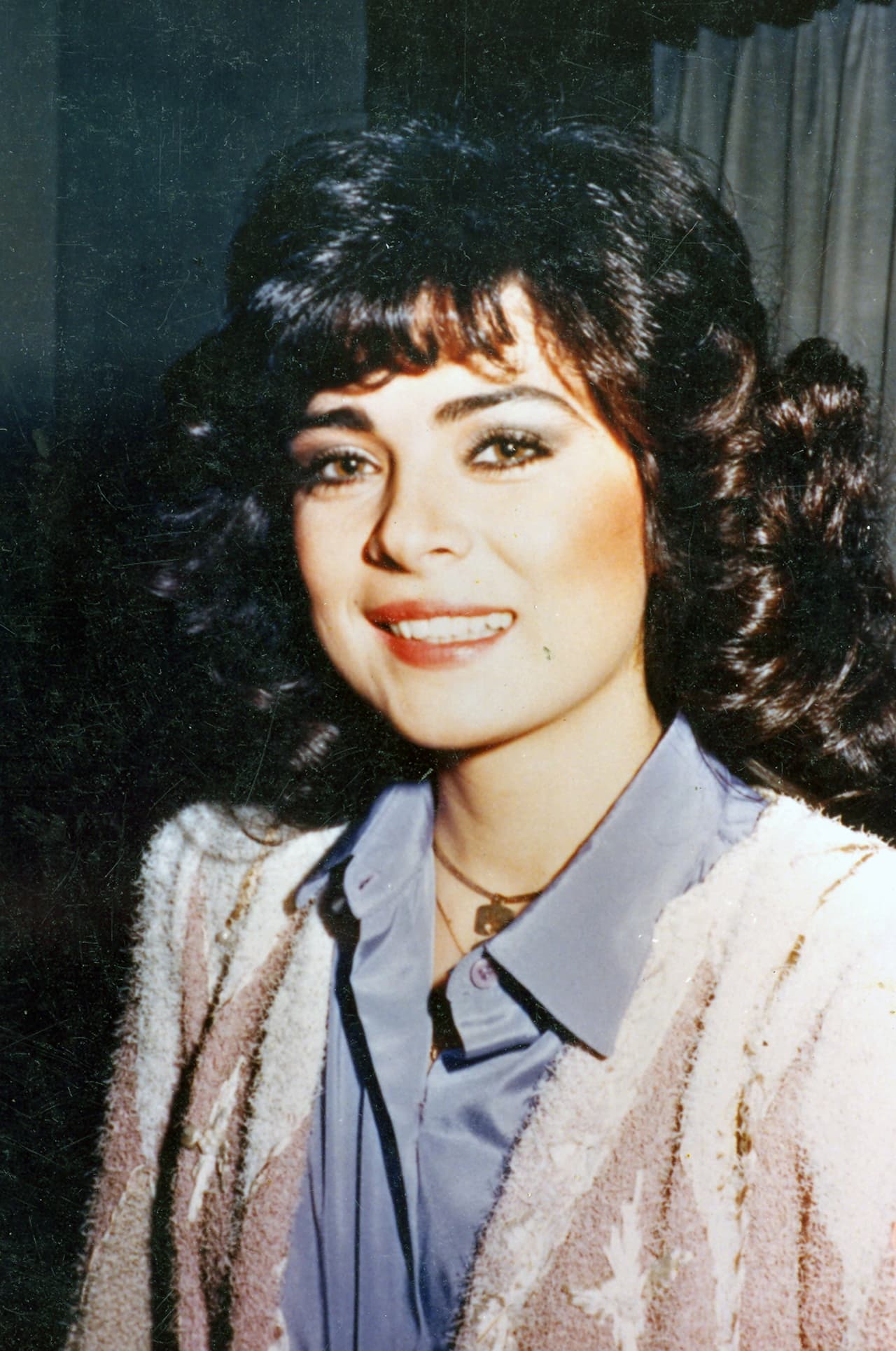 Iniciamos con la primera actriz 
<b>Victoria Ruffo.</b> Desde que comenzó su carrera modificó su nombre.