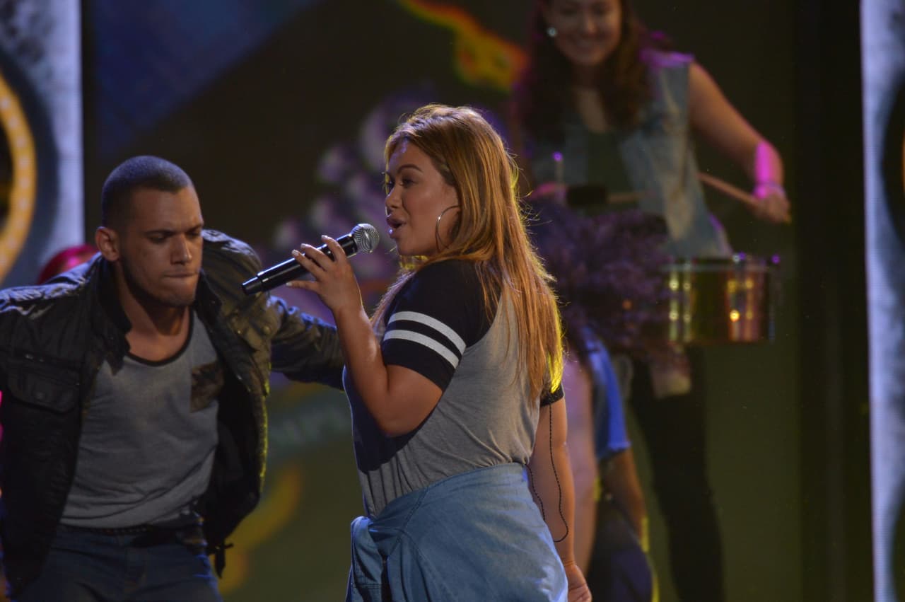 Su fantástica voz conquistó a todos los que se encontraban en el recinto musical.