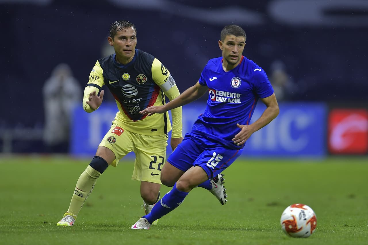 Cruz Azul arranca el partido con más posesión del balón que el América.
