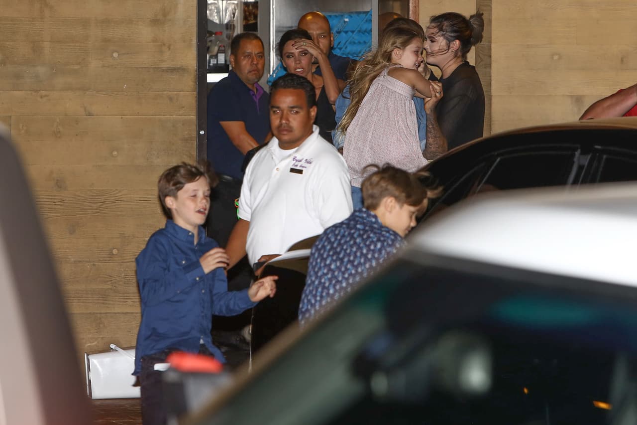 Cruz y Romeo salieron correteándose.