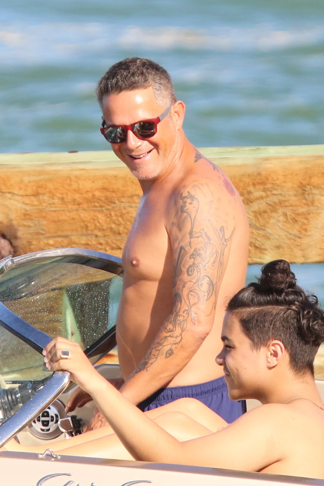 <b>2. Alejandro Sanz</b>