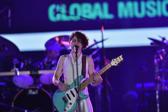 La música comenzó a las 3 de la tarde y no se detuvo hasta la medianoche, ofreciéndole al público un espectáculo inolvidable y a la altura de Miami Beach.
