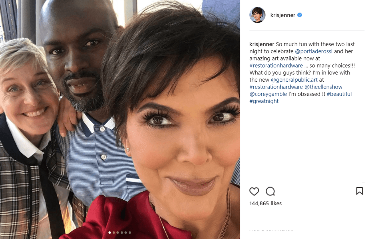 Mientras sus hijas disfrutaban, la ‘momager’ estaba en un evento de arte de Portia de Rossi, la esposa de 
<b>Ellen Degeneres</b>. Tarde en la noche, Kris Jenner llegó a la fiesta de Khloé y con todo y ropa se lanzó a la piscina, según mostraron algunas de sus hijas en Snapchat.