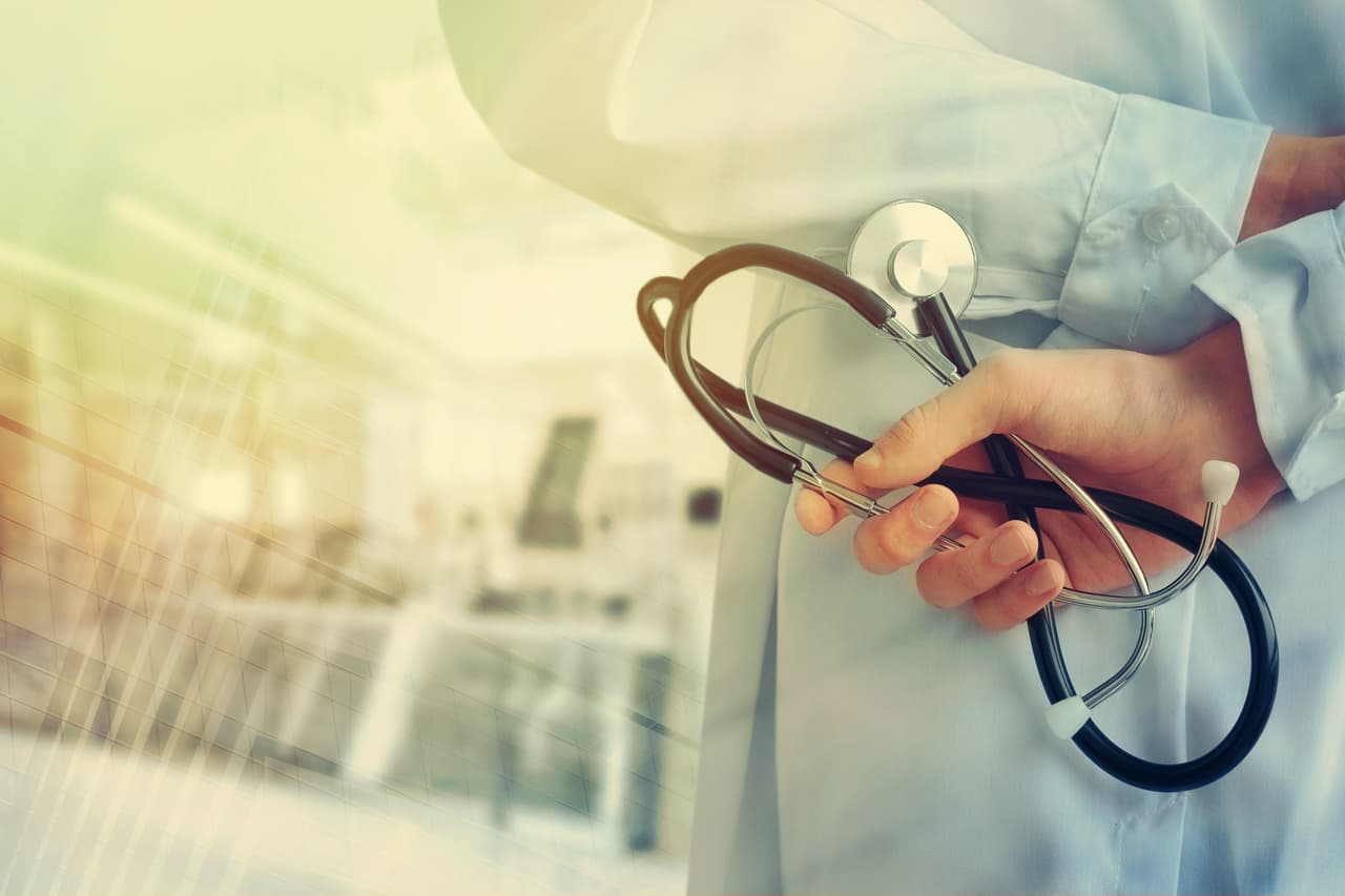 <b>Línea hepática</b>. También llamada línea de la salud, esta atraviesa la mano de forma diagonal. La lectura de esta línea nos puede informar sobre enfermedades que se avecinan o que están en nuestro cuerpo y que aún no descubrimos.